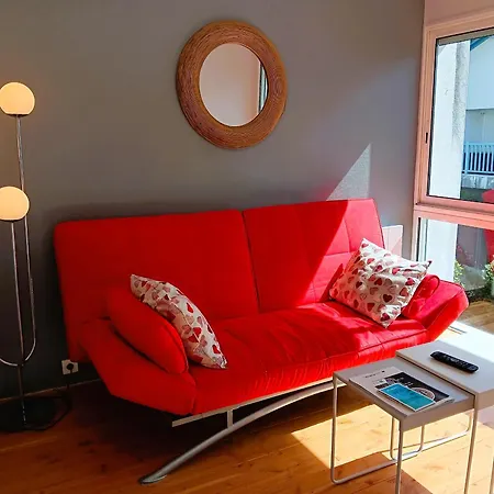 Lumineux Proche Centre Et Avec Terrasse Et Parking, - Fr-1-239-1056 * カップブルトン