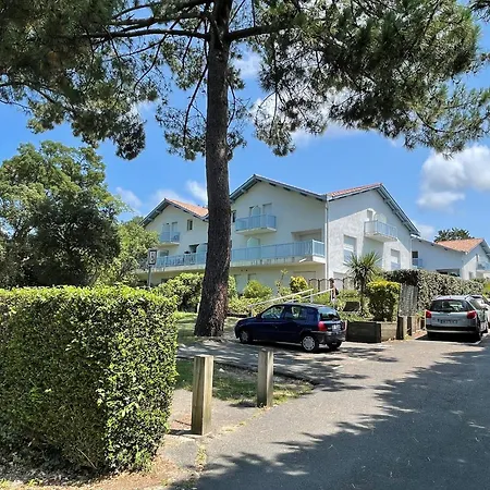 Lumineux Proche Centre Et Avec Terrasse Et Parking, - Fr-1-239-1056 カップブルトン